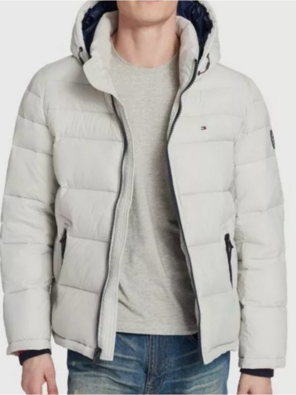 Tommy Hilfiger Men’s Light Gray Hooded Quilted Puffer Jacket